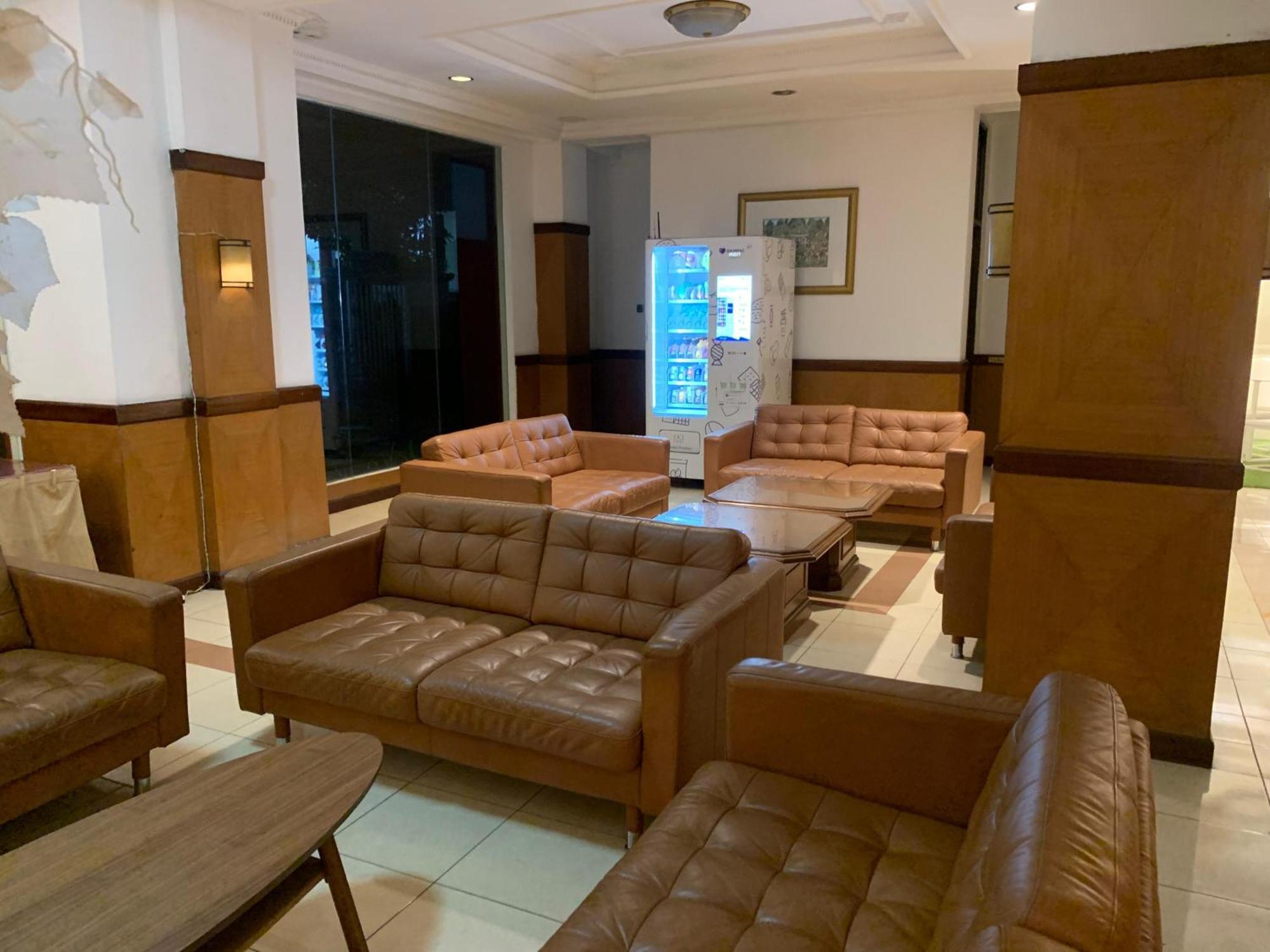 Enhaii Hotel Bandung Exterior foto